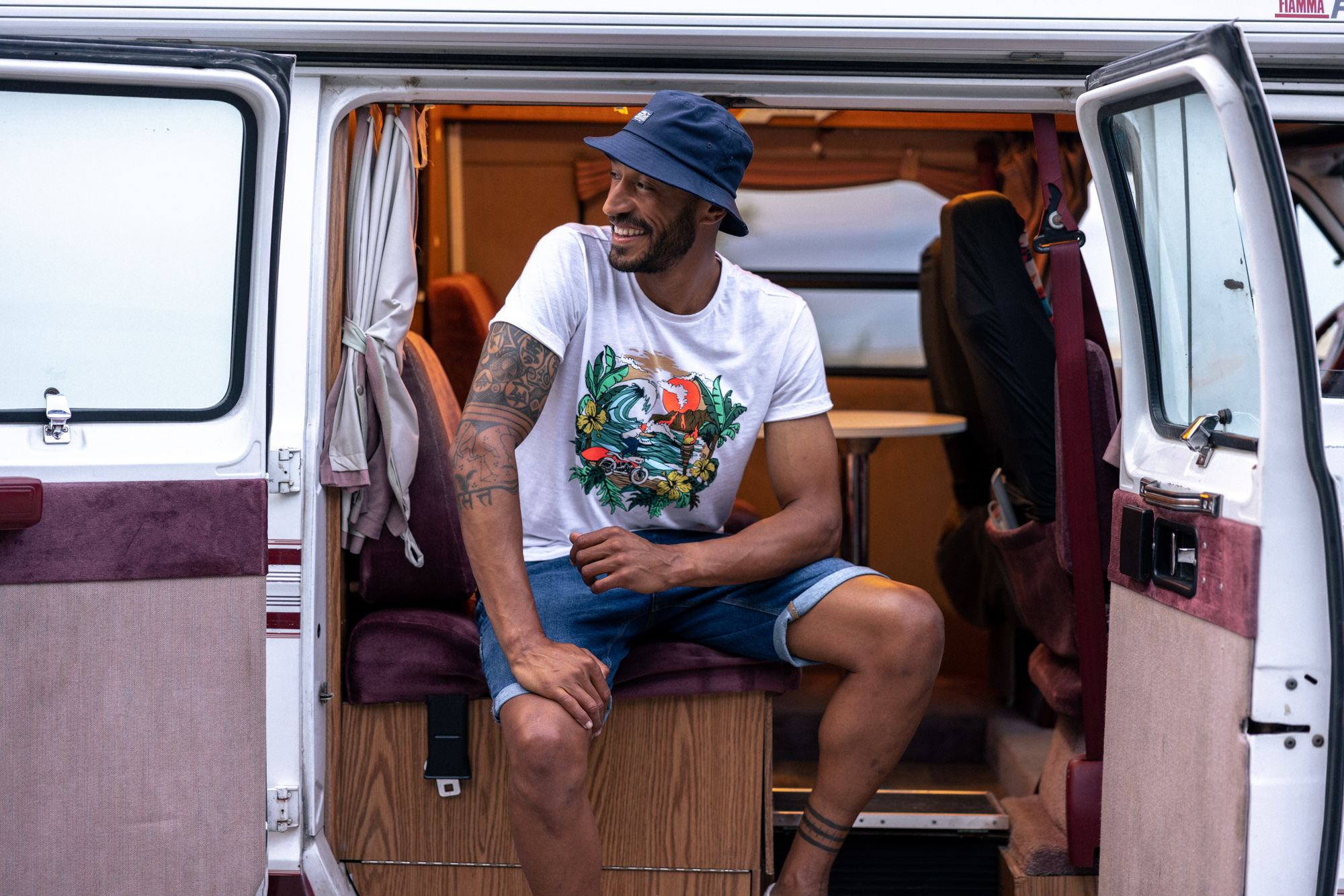 Denim short van o.a. Petrol en Cars