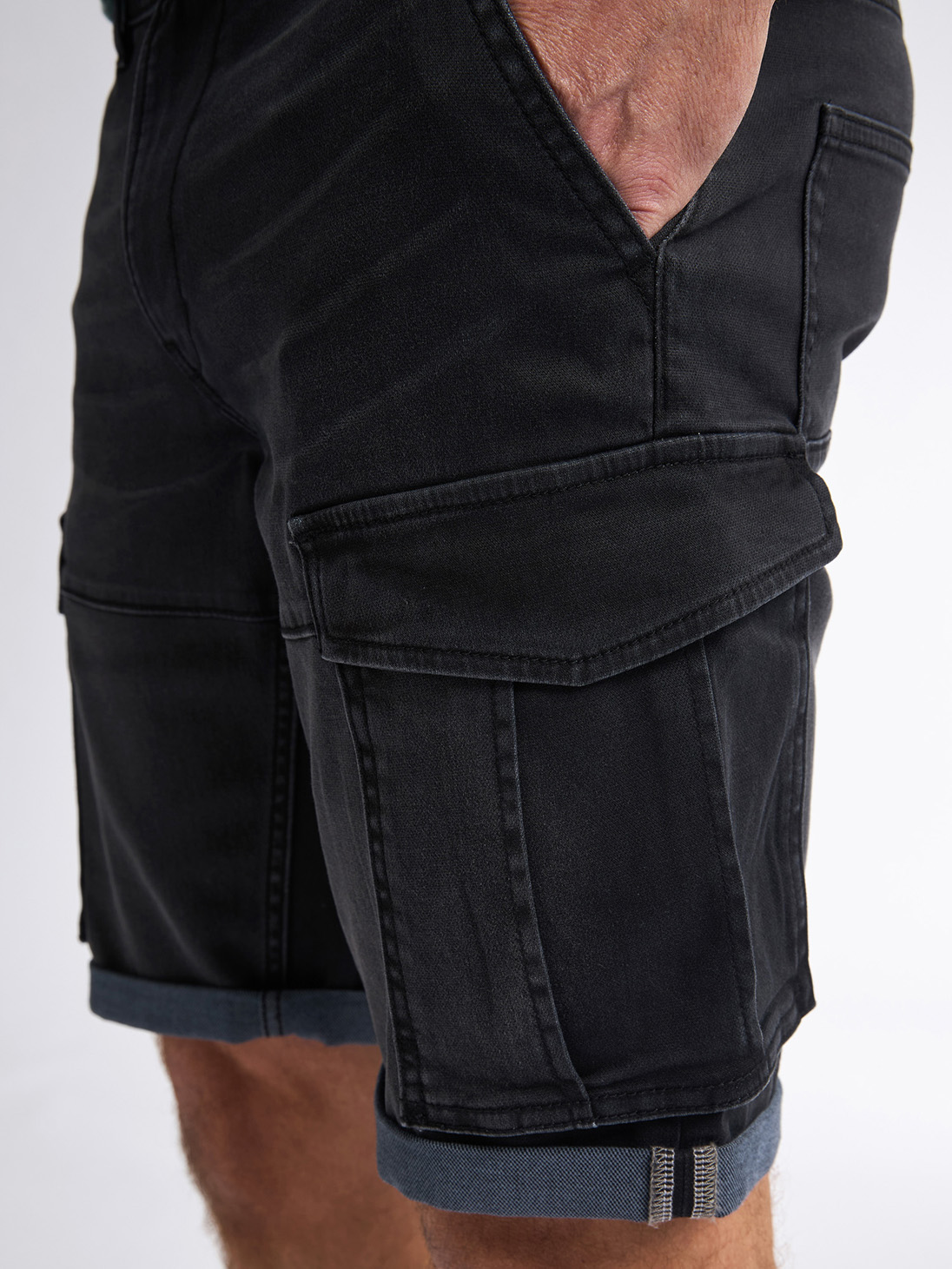 Petrol Ind. Denim Cargo Short - M-1050-SHO007 Torino